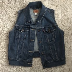 Levi’s denim vest